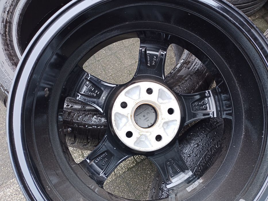 Czarne ALU 16 VW Golf V VI T-Roc Touran Caddy Eos Audi A3 Skoda Octavi