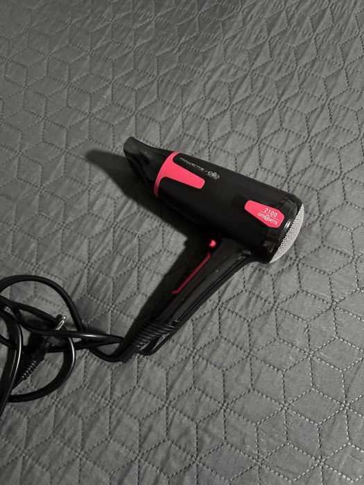 Фен ROWENTA CV 3812 Moveling