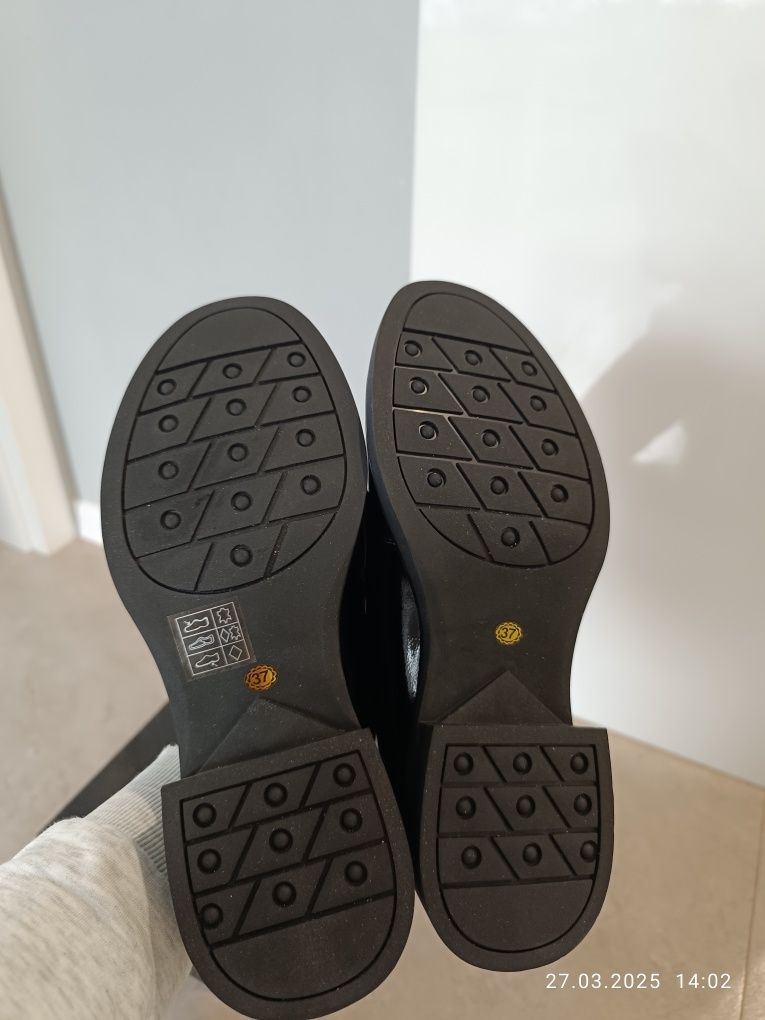 NOWE buty lordsy skórzane 37 czarne (ok.24 cm) -glebokie -filippo