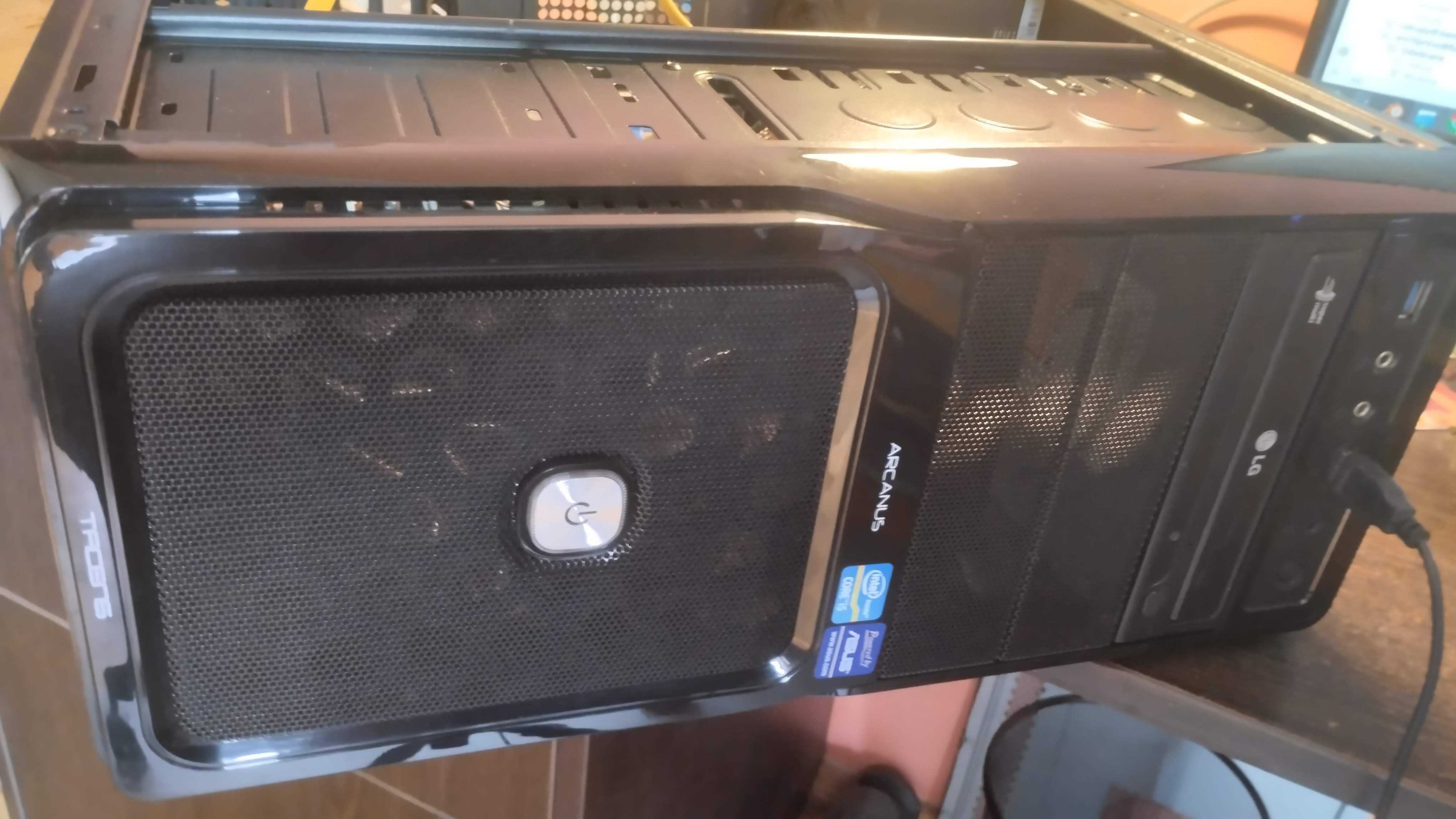 komputer i5, 16GB ram
