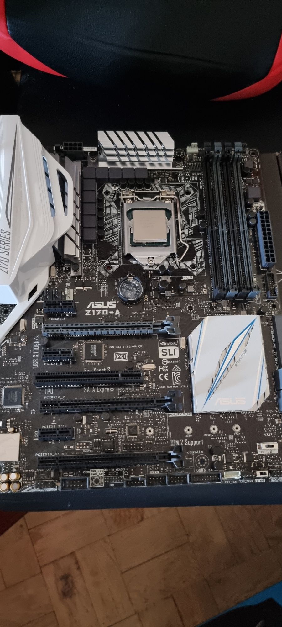 Vendo motherboard Azus z170-a +i5 6600k 3.50Ghz+placa grafica rx560