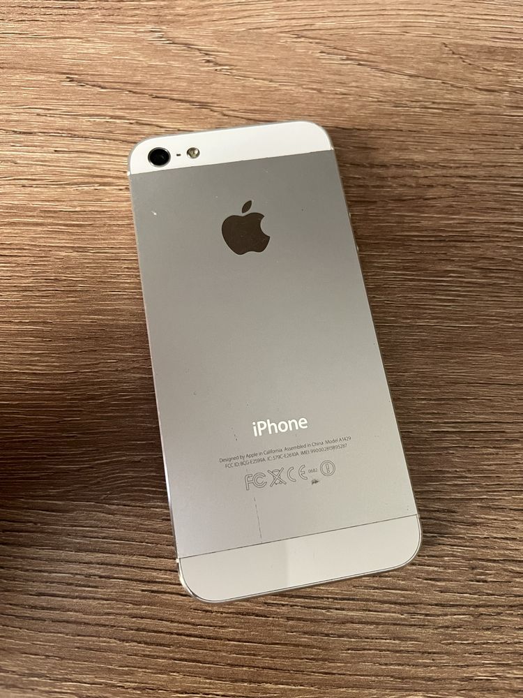 Продам Iphone 5 на запчастини