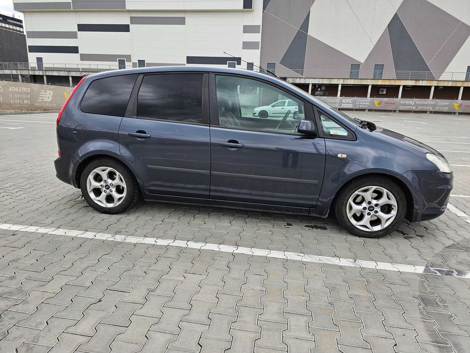 Продається автомобіль Ford C-MAX від власника.
