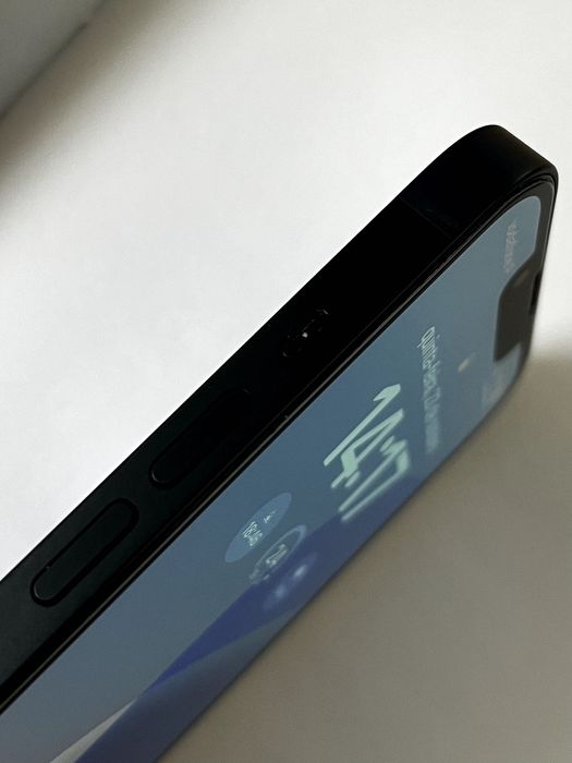 iPhone 13 - 128 GB - Preto (Meia-noite)