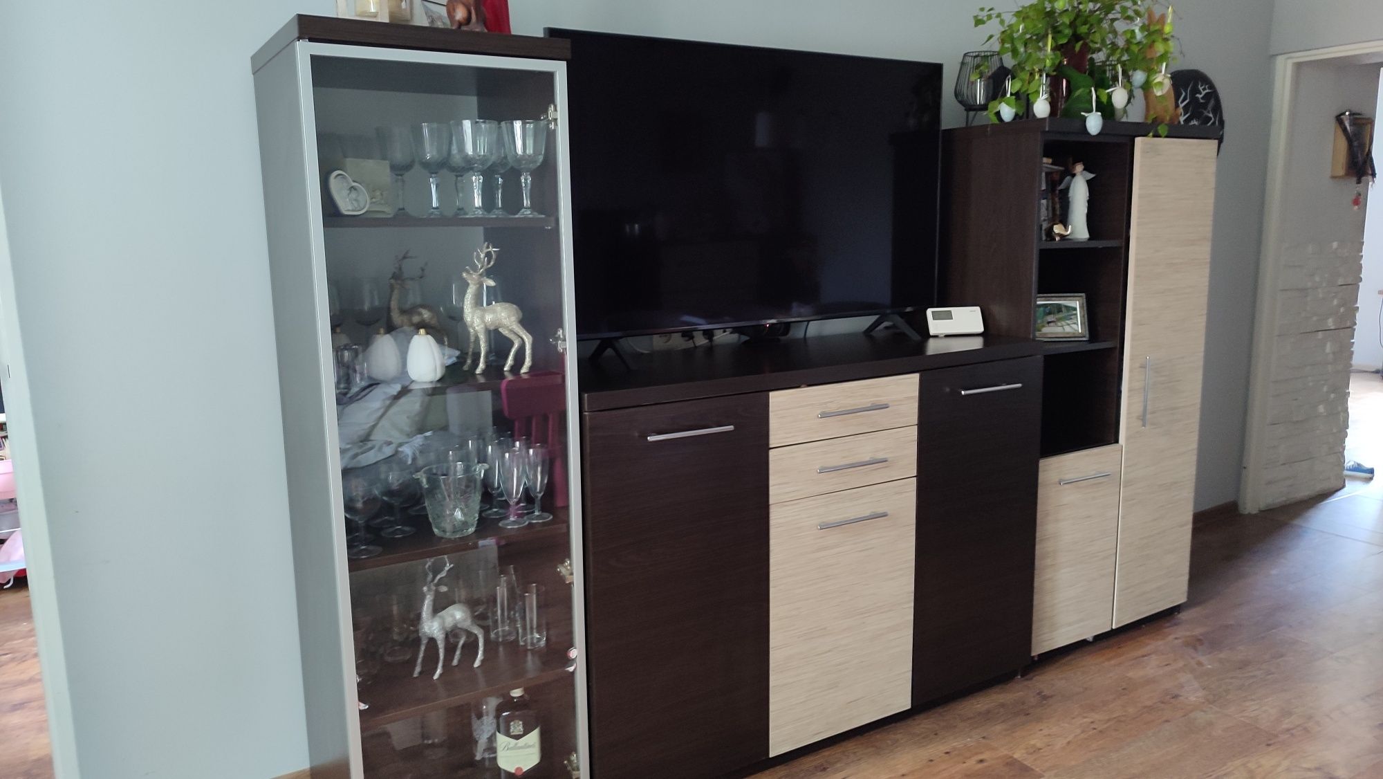 Meble Zestaw mebli do salonu meblościanka komoda witryna