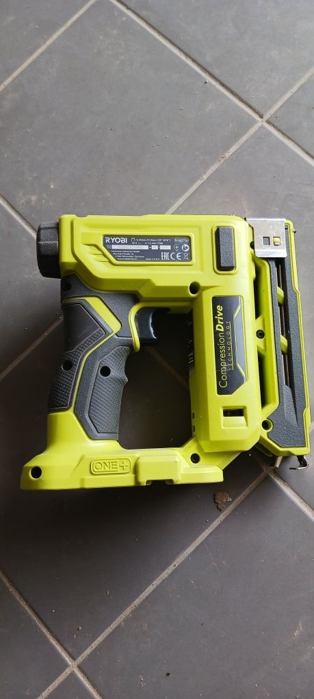 Zszywacz Ryobi R18ST50