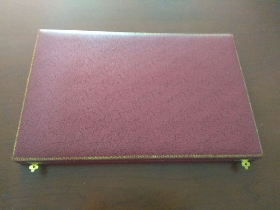 Malas de viagem / para talheres