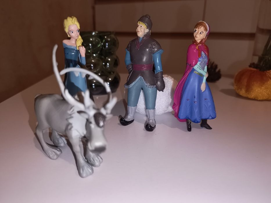 Zestaw figurek Disney bajka kraina lodu Frozen