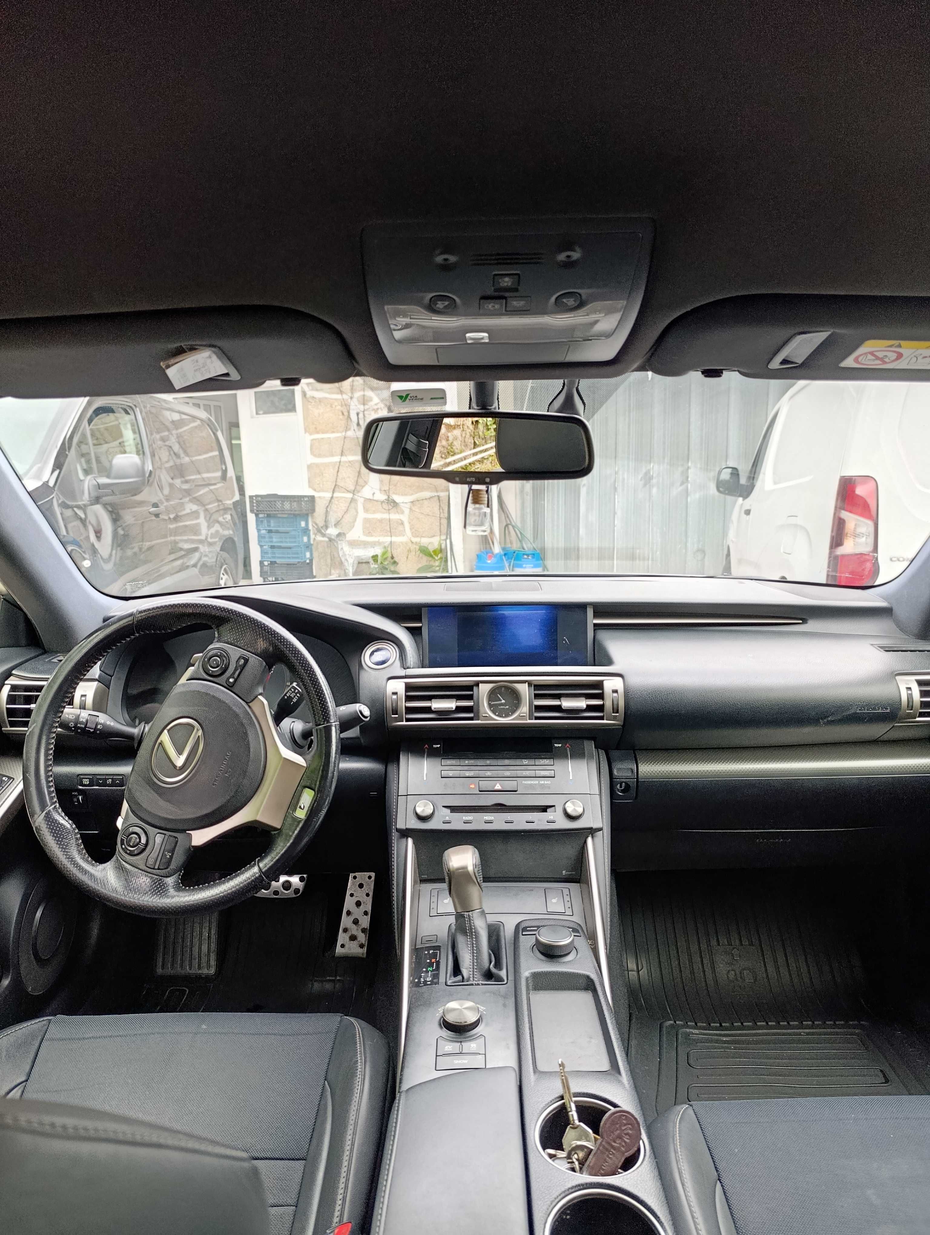 lexus IS300 sport