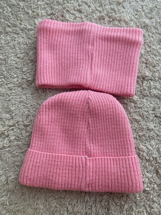 Шапка з хомутом для дівчинки