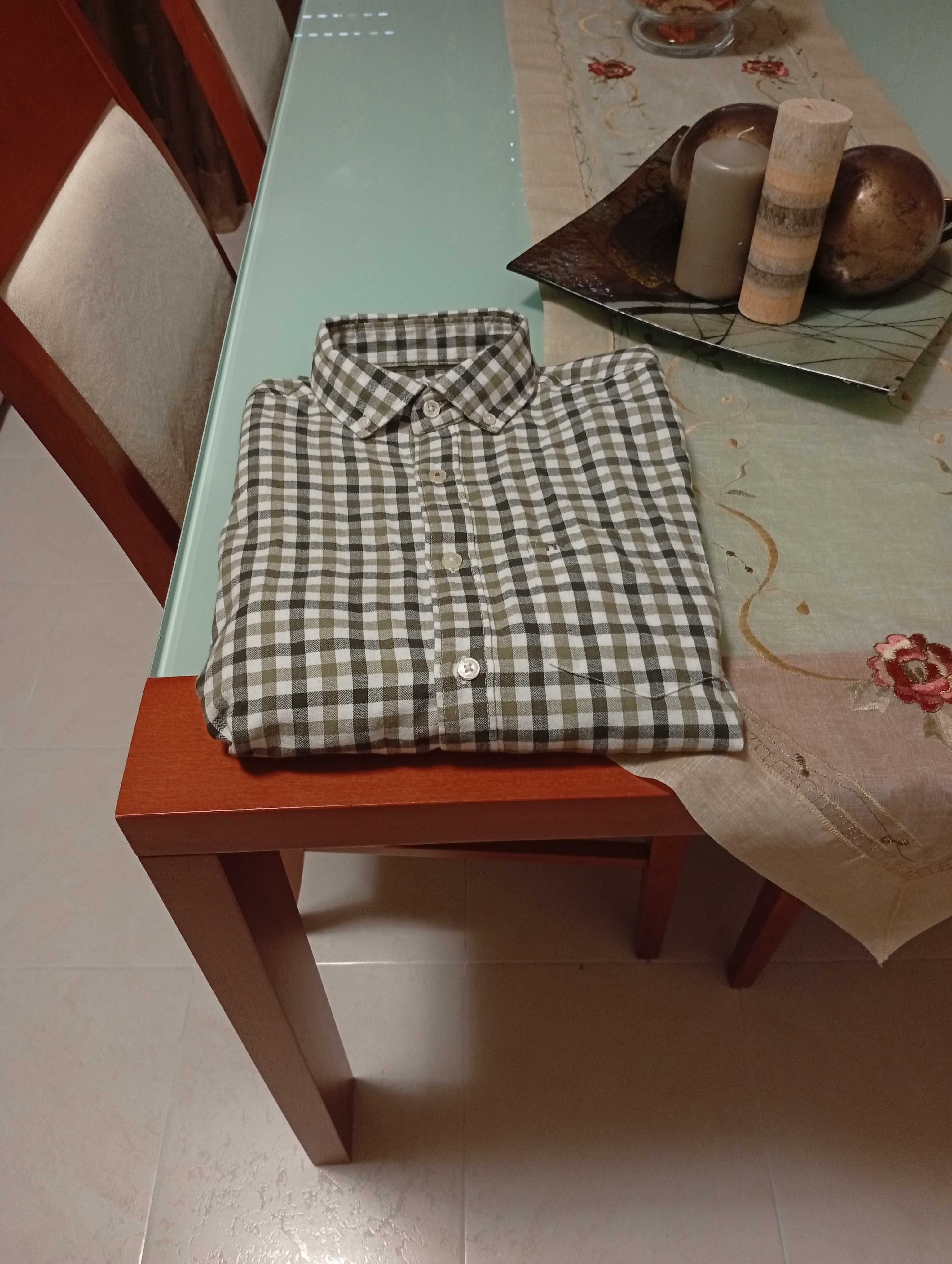 Camisa axadrezada verde nova (nunca foi usada)