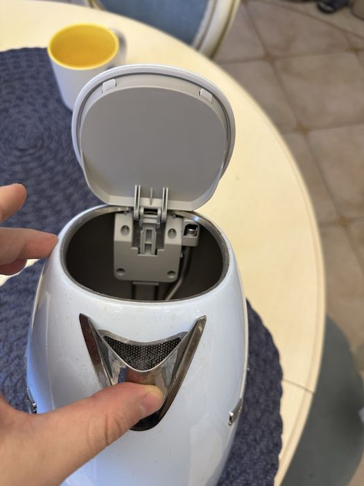 Чайник Smeg klf03pbeu