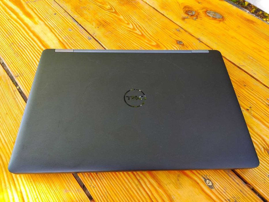 Ноутбук DELL 5570 | 15,6" HD LCD | I7-6600U | R7 2GB | 8GB | 128GB SSD