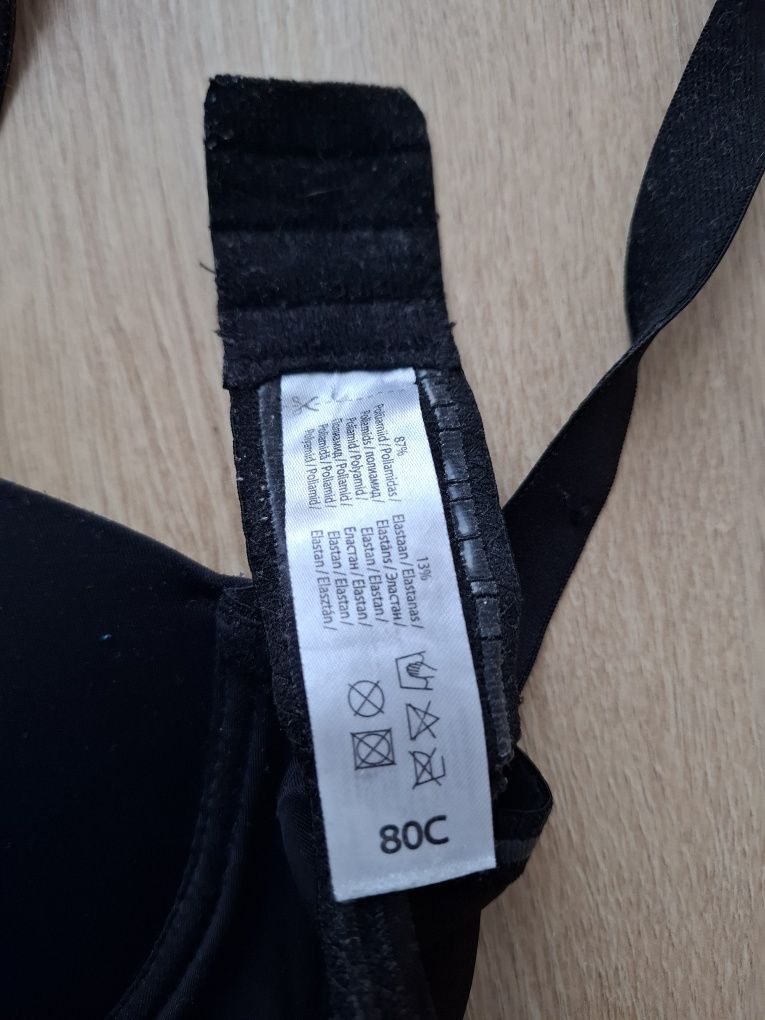Pepco biustonosz czarny 80C gładki satynowy push up elegancki seksowny