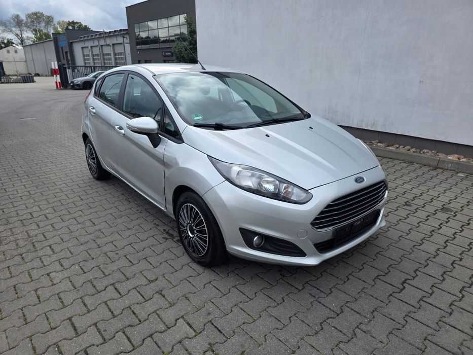 Ford Fiesta MK 7 Face lifting 1.6 Diesel 5 Drzwi Klima Halogeny