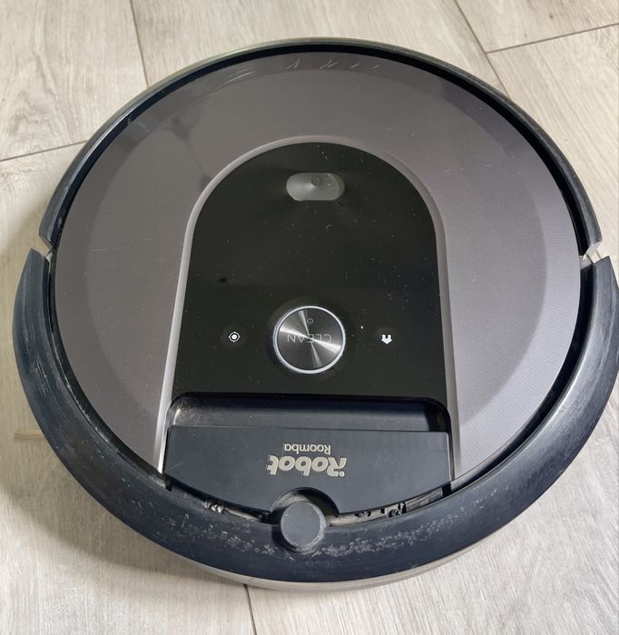 iRobot Roomba i7+ (model i7558) - używany, sprawny,