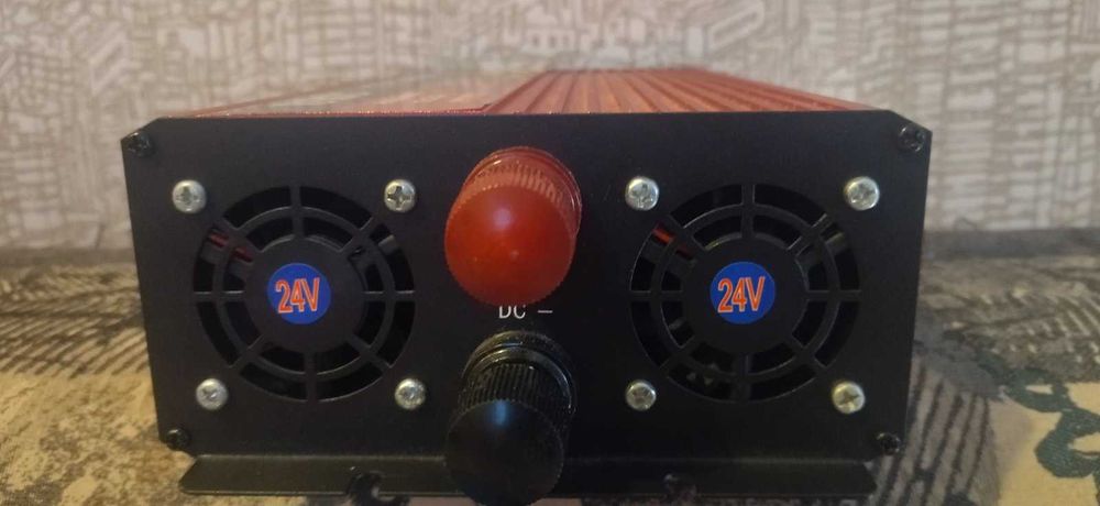 Преобразователь авто (инвертор) Ukc 24V-220V AR 4000W