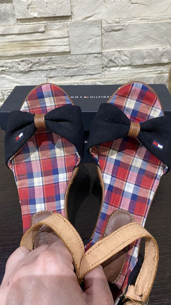 Buty damski sandały  espadryle  Tommy Hilfiger  oryginalne  rozmiar 39