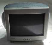Monitor Samsung Syncmaster 750ST - 17 polegadas - Como Novo - Vintage