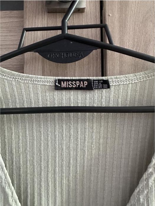 Продам кофтинку м-л misspap
