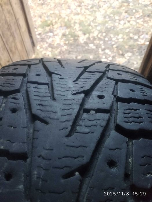 Резина зима nokian р 17