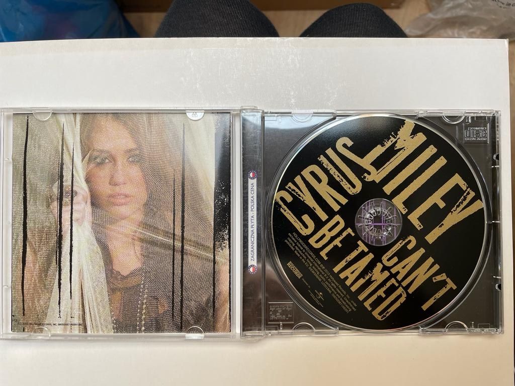 Miley Cyrus, Can't Be Tamed, 2010, płyta CD