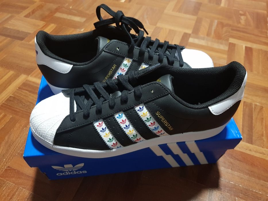 Adidas Superstar 43 1/3, originais e novos a estrear