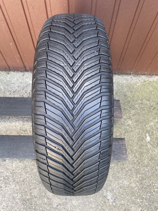 Opona 215/60r17 Michelin Cross Climate 2