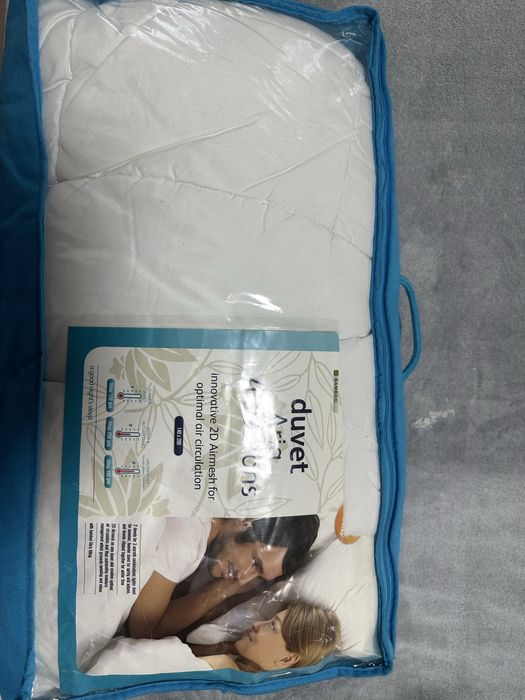 Продам одеяло Dormeo . Размер 140*200
