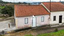 Moradia T3 localizada em Seiça, Ourém