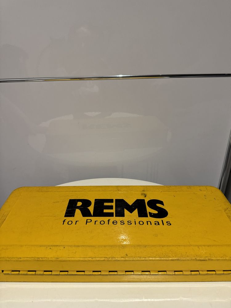 REMS giętarka jednoręczna 153025R