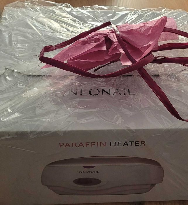 Parafiniarka Neonail.