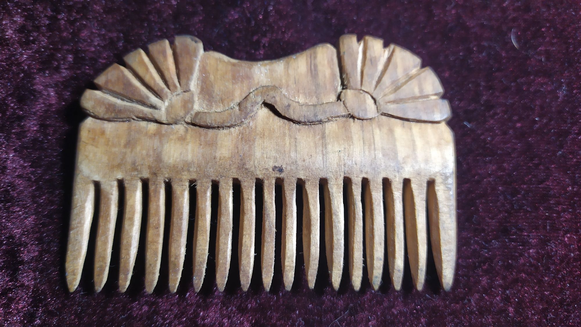 70-год деревянная расчёска