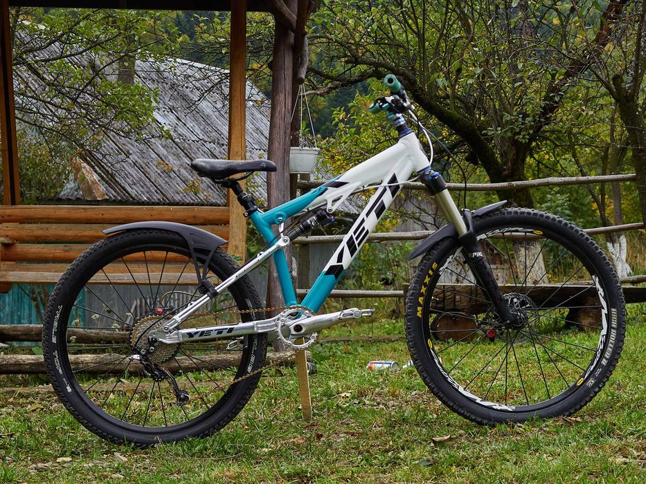 Yeti 4X 2008 M Двопідвіс