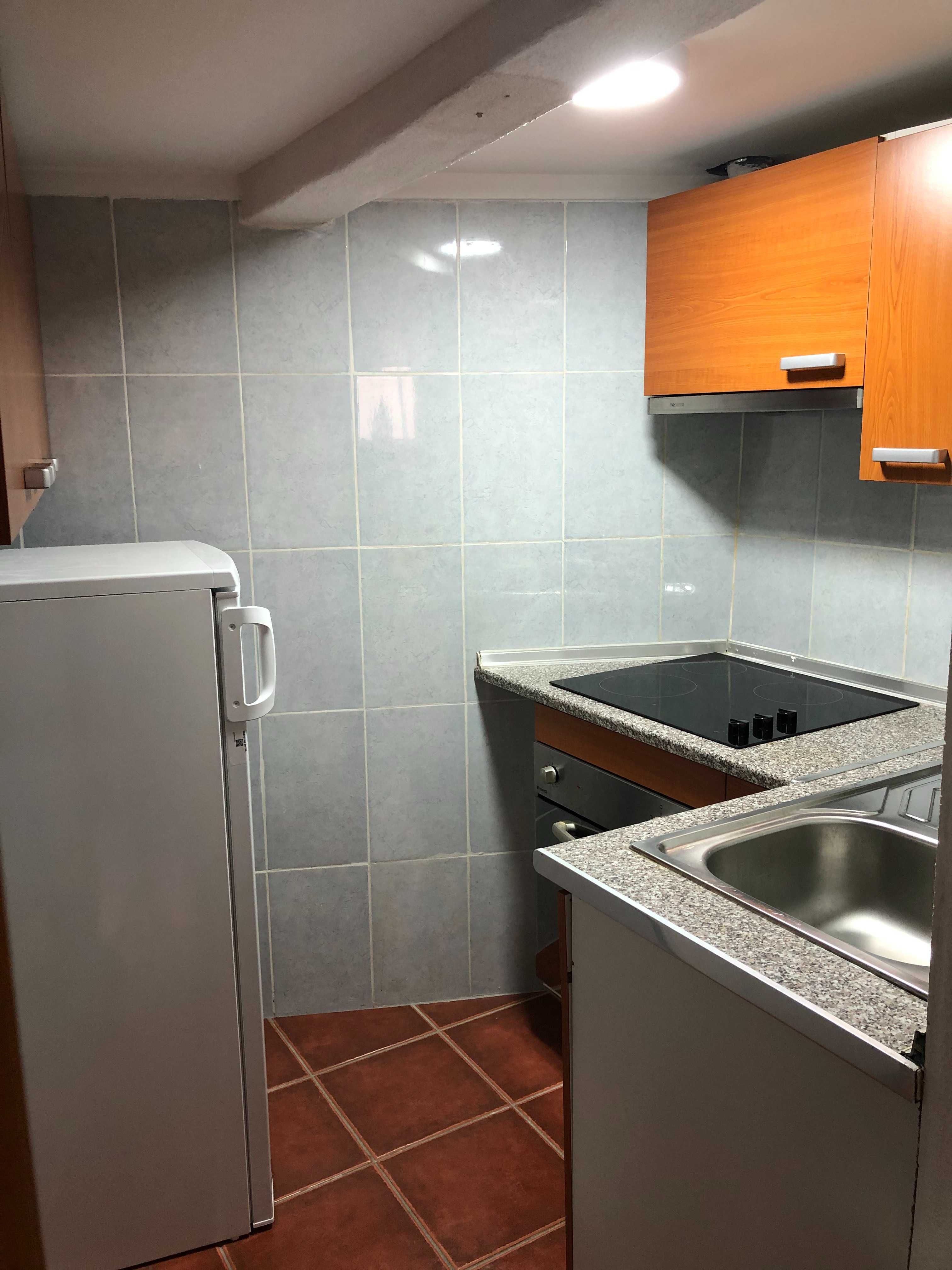 Arrenda-se T1 muito próximo do pólo principal da UBI e do pelourinho.