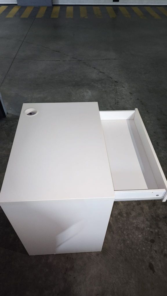 Secretárias IKEA
