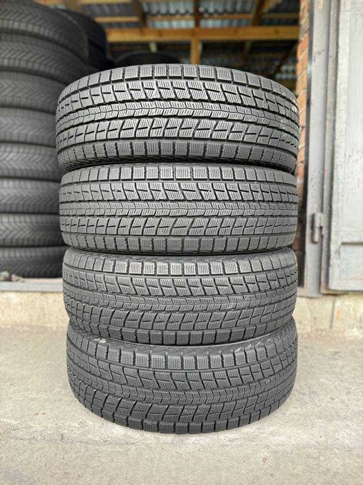 Шини зимові 225/65 R17 DUNLOP WINTER MAXX SJ8 9mm