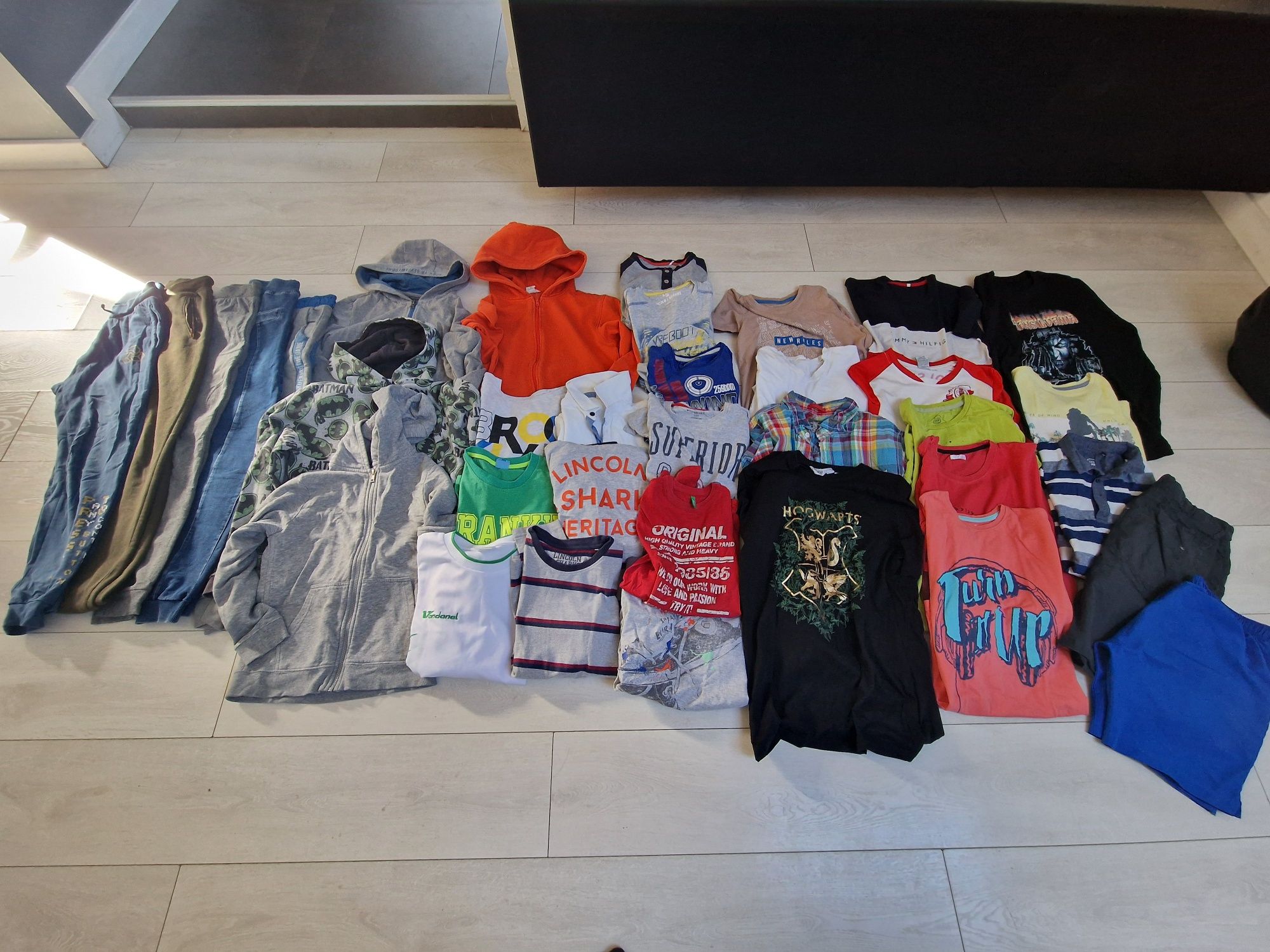 Mega paka dla Syna r.152 spodnie koszulki jesień dresy H&M Zara smyk
