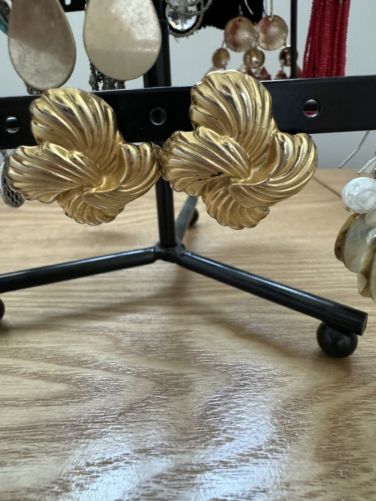 Brincos vintage variados com pouco uso