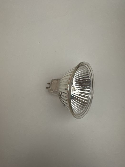 11 Transformadores ferromagneticos e lampadas. 20€