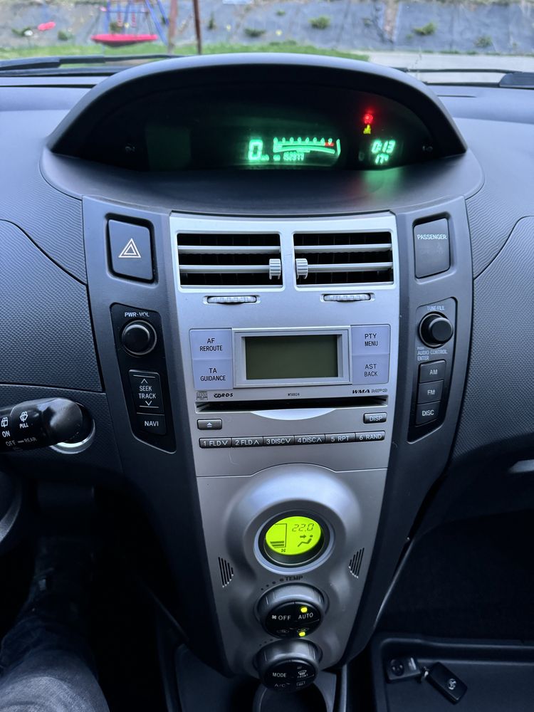 Toyota Yaris 1.3 climatronic bezwypadkowa