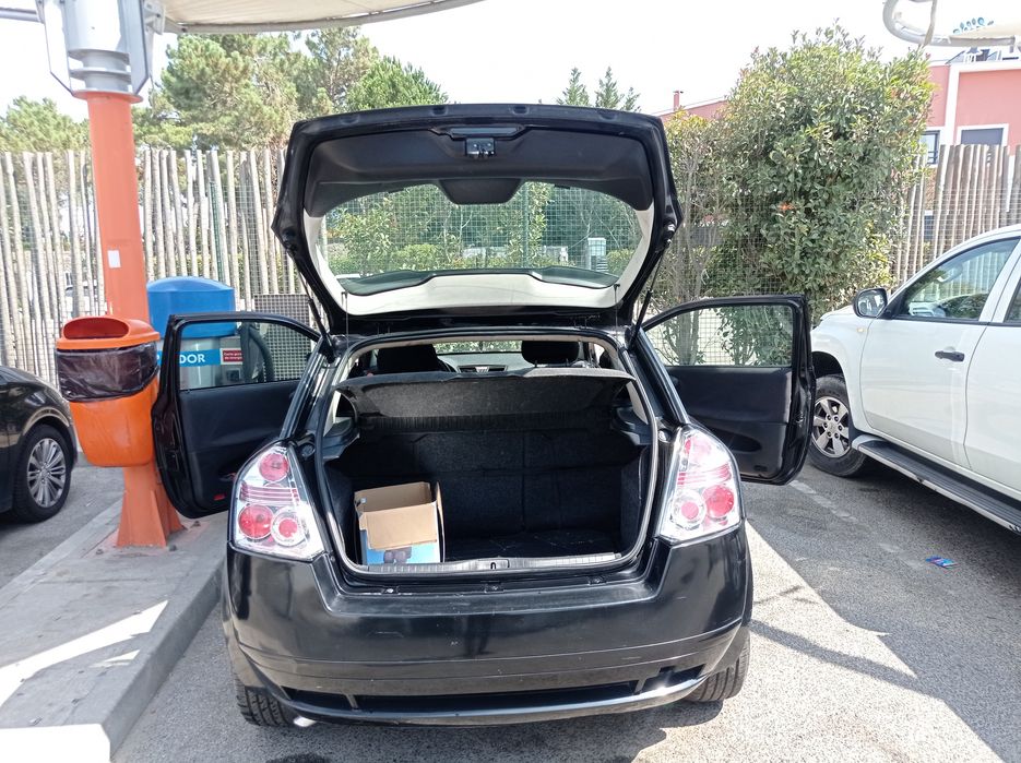Fiat stilo ,2003 ,gasolina , 1200€