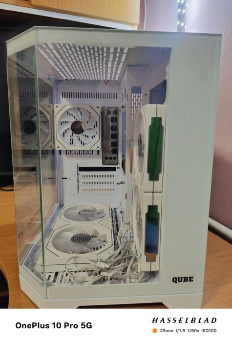 корпус белый QUBE с вентиляторами