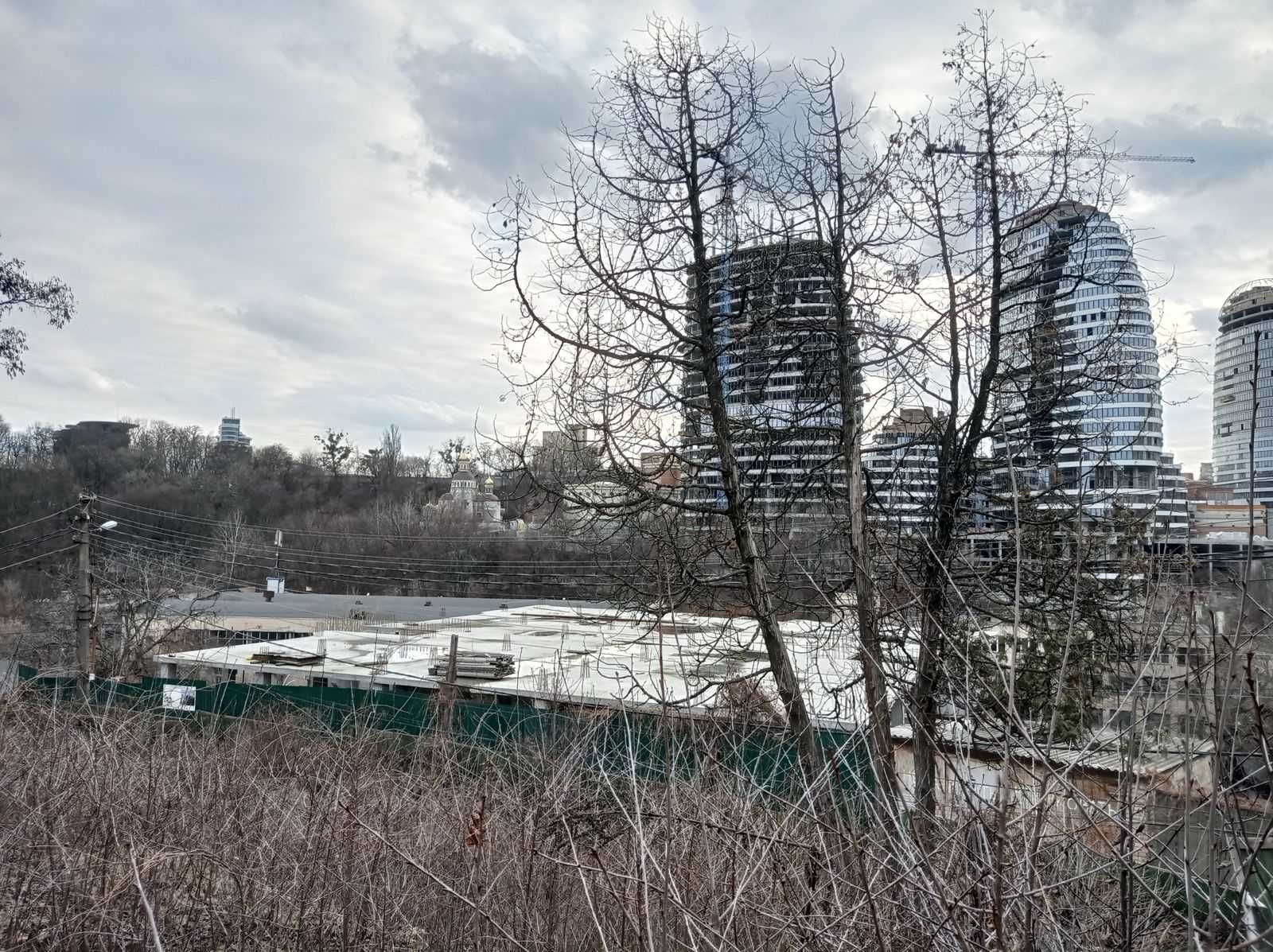 Продаж землі на вул. Редутна (15 соток)