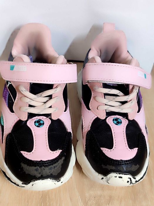 Кросівки для дівчинки