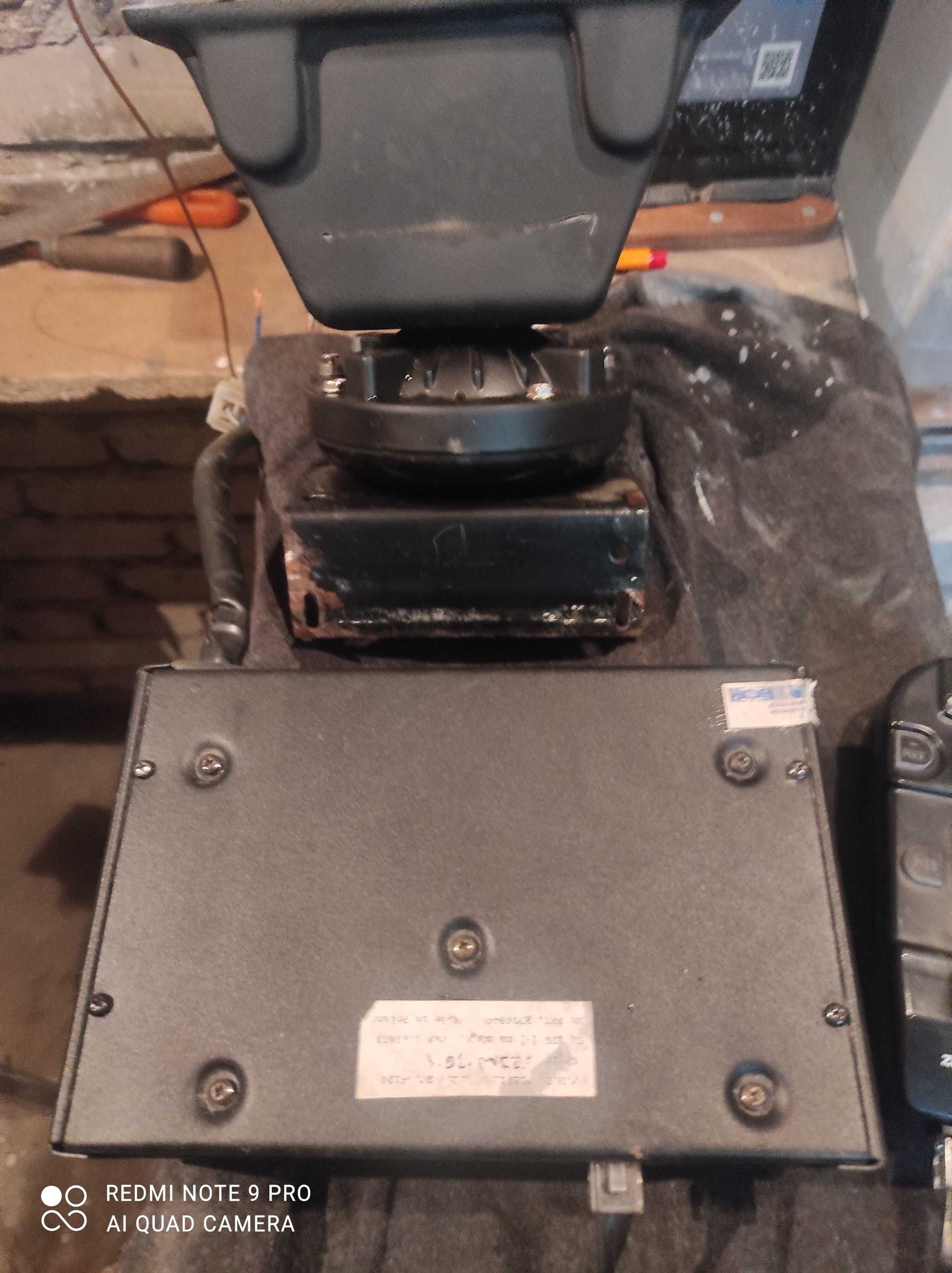 Modulator sygnałów Zura 6120 pojazdy uprzywilejowane z głośnikiem