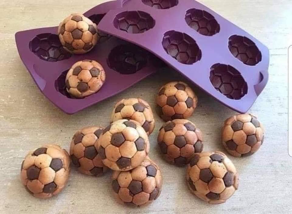 Forma Bolas de Futebol Tupperware