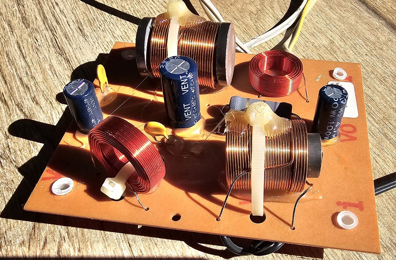 Zwrotnice 4Ohm Infinity SM120