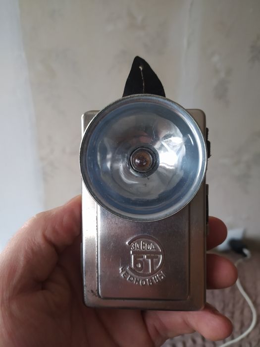 фонарик,часы зажигалки вещи из прошлого