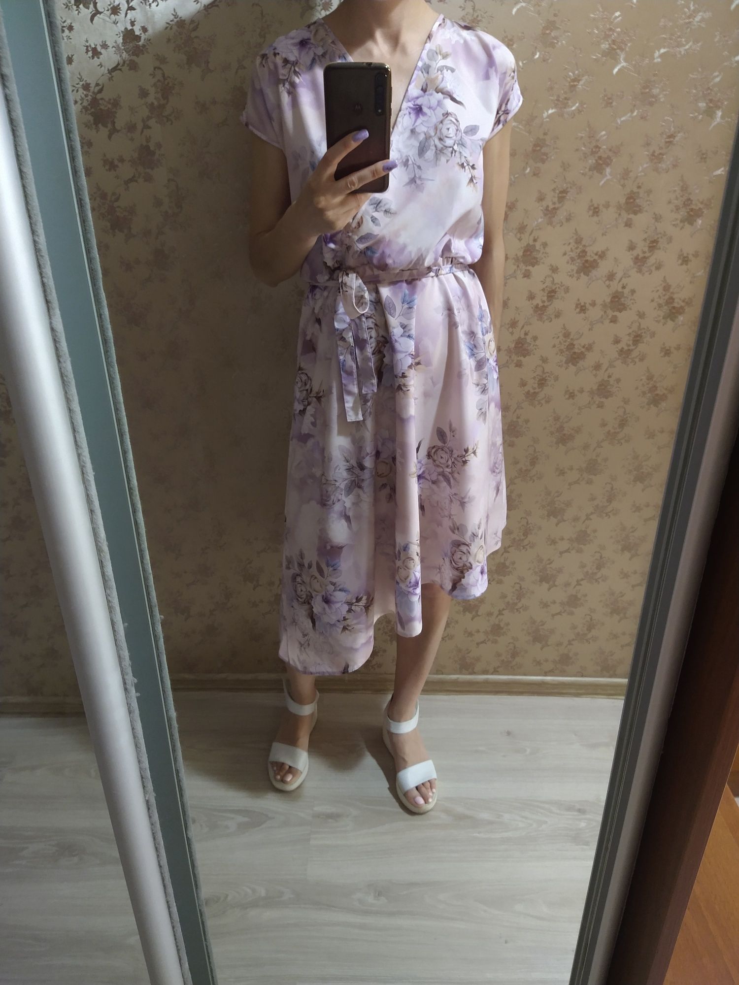 Платье летнее, на запах. С асимметричным низом.